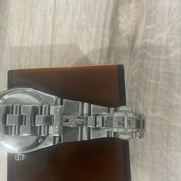 Roberto Cavalli R7253116545 Diamond Time Silver Tn Sapphire Crystal Date Unisex - Picture 8 of 9